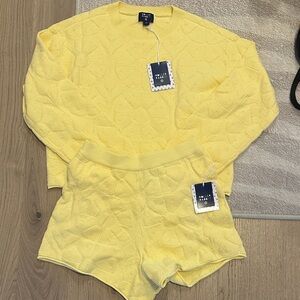 Roller Rabbit by Target Women's Daisy Floral Sweatshirt and Shorts Yellow